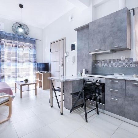 Urban Lifestyle Apartment In ピレウス エクステリア 写真